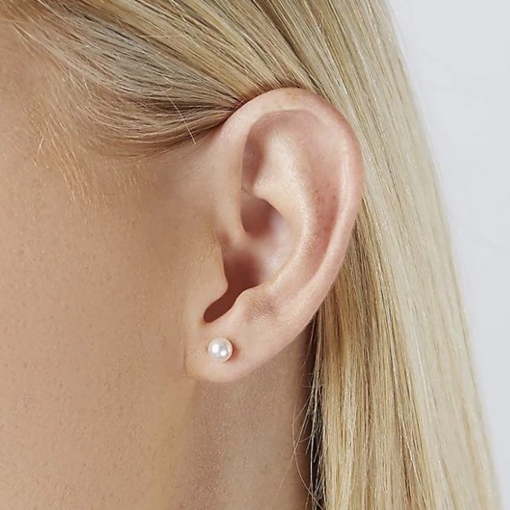 Freshwater Pearl Stud Earring, 5-5.5mm, Sterling Silver Post